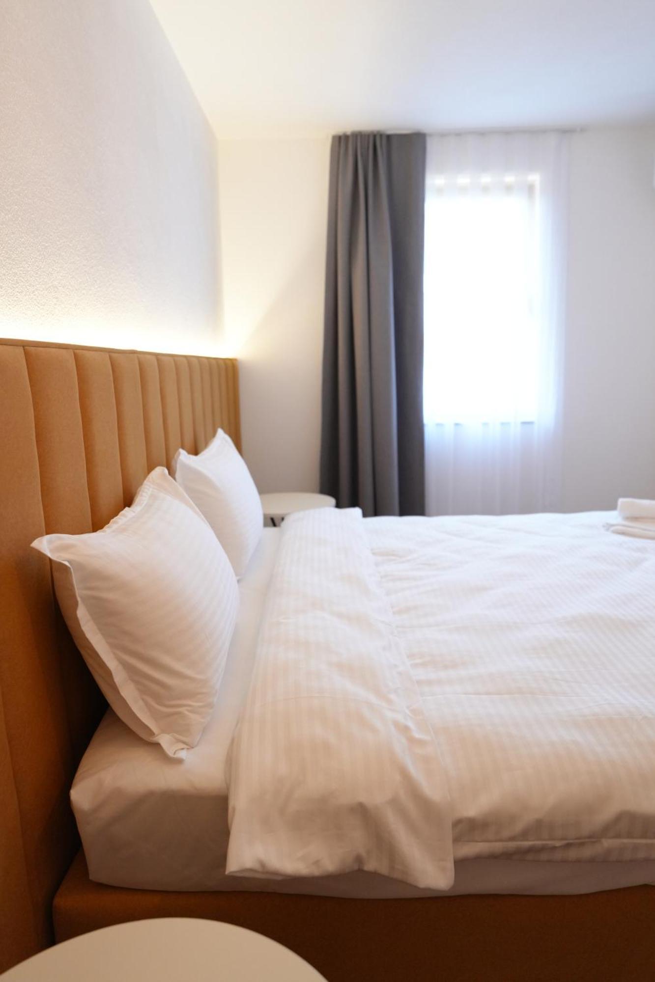 Biond Hotel 프리즈렌 외부 사진